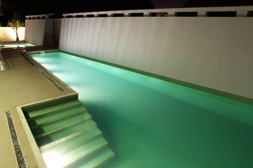 piscina_adultos_noche