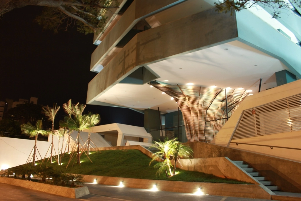 torre-domani-arquitectura-bienal-santa-cruz Fachada icónica de la Torre Domani en la Avenida Las Américas - Primer lugar en Interiorismo Bienal de Arquitectura SCZ.